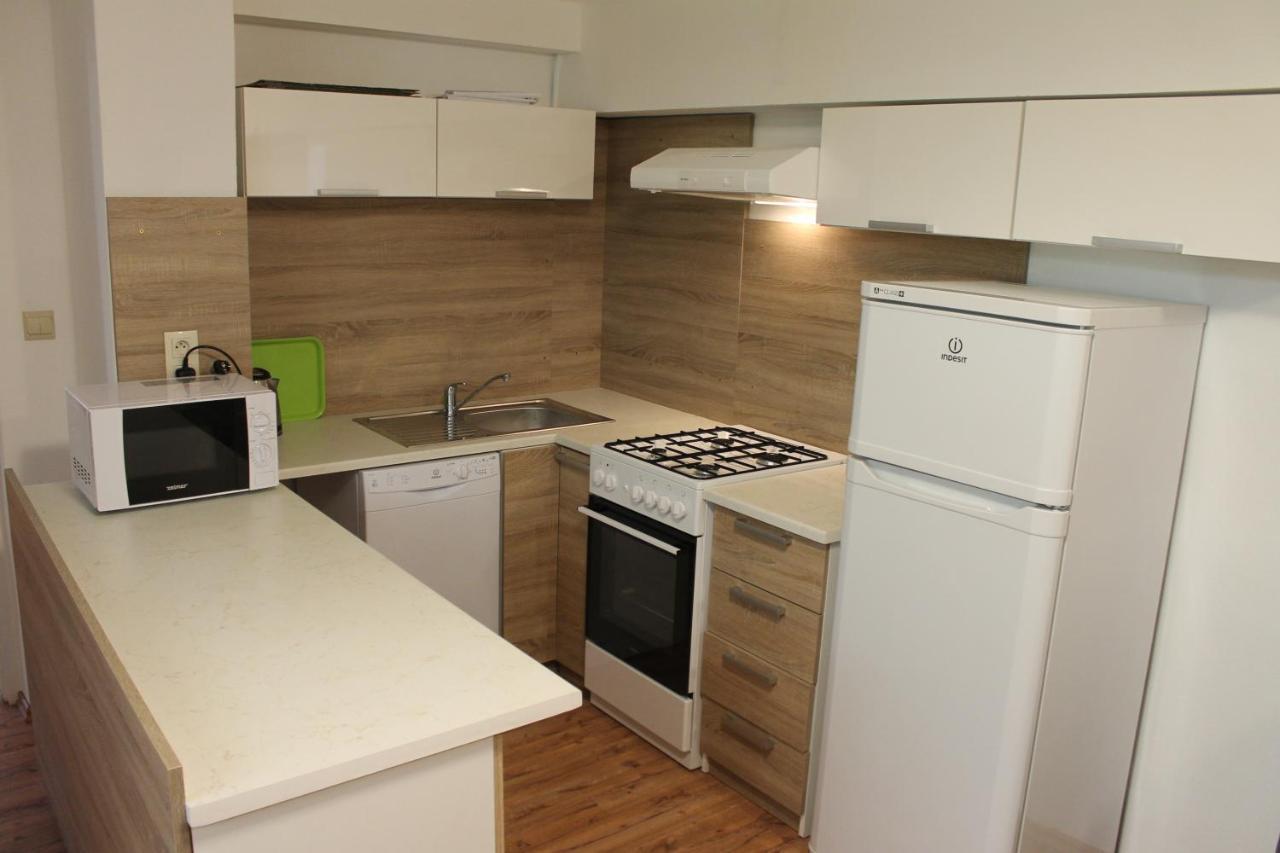 Suterenovy Apartman V Centre Piest'any Exterior foto